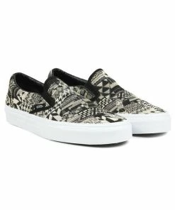 Flash Sale ???? Vans Classic Slip On Italian Weave White Black ⭐ -The Hundreds Shop Vans Classic Slip On Famous Rock Shop Newcastle1 800x